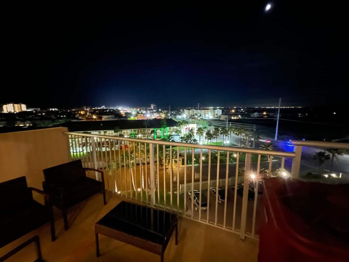 Bahia Mar Solare Tower 6Th Floor Bayview Condo 2Bd 2Ba With Pools And Hot Tubs South Padre Island Exterior photo